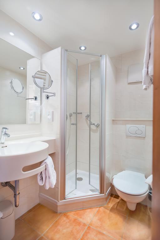 Hotel Avisa Karlsruhe Eksteriør bilde